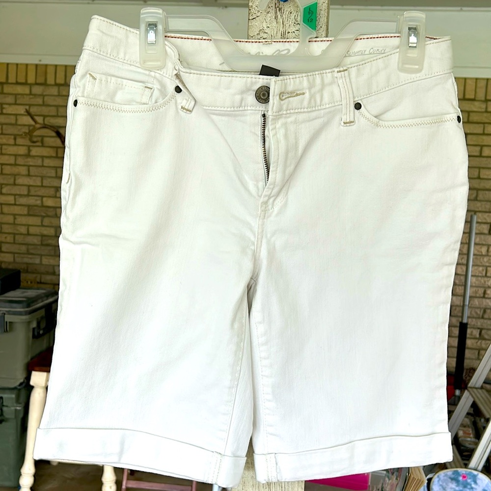 Eddie Bauer Bermuda shorts